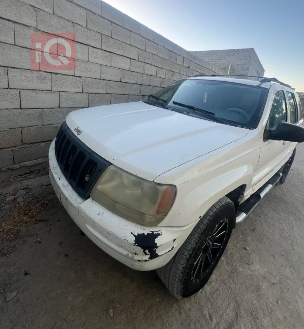 جیپ گراند شیرۆکی